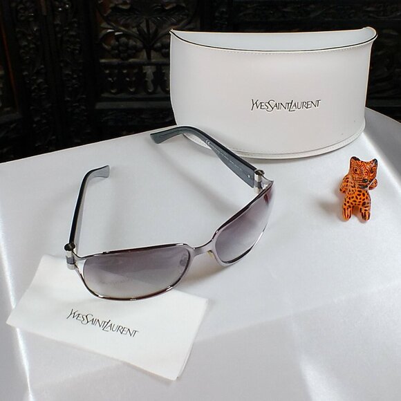 Womens Yves Saint Laurent Sunglasses - Picture 4 of 4
